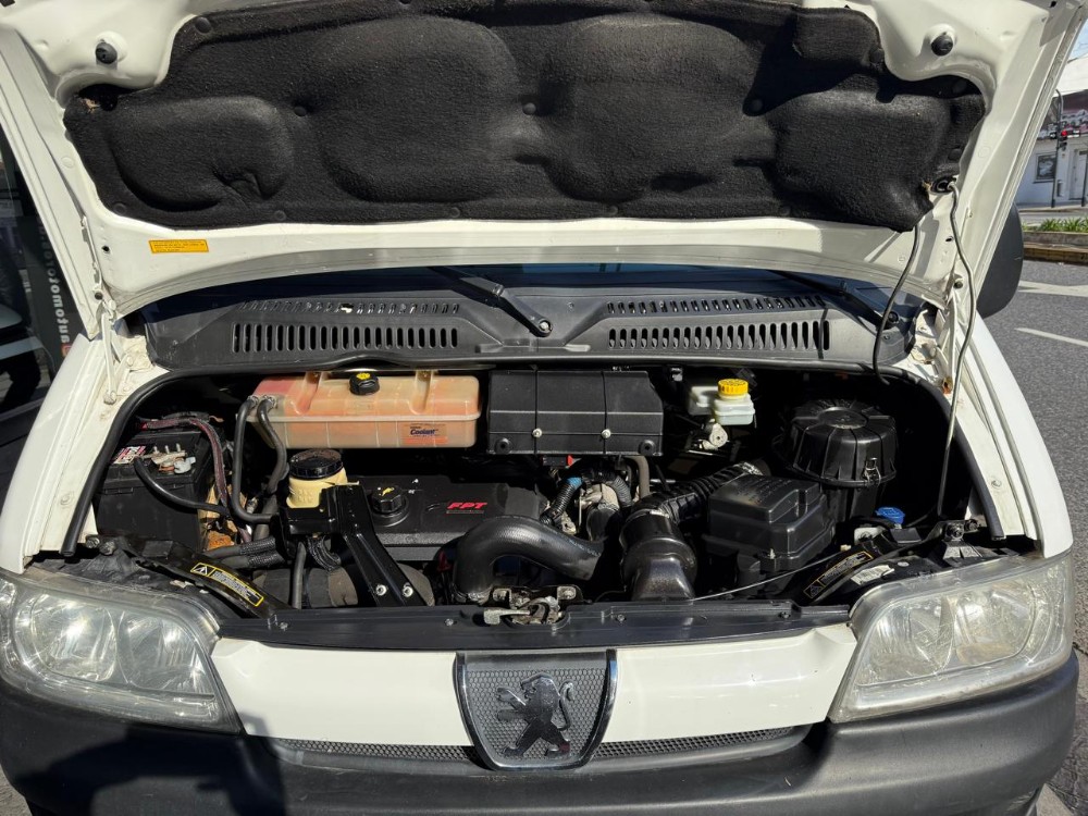 Peugeot Boxer Confort Larga — foto 14